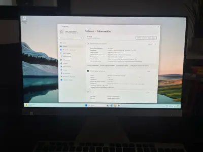 Computador Todo En Uno Asus con Teclado y Mouse - miniatura 3