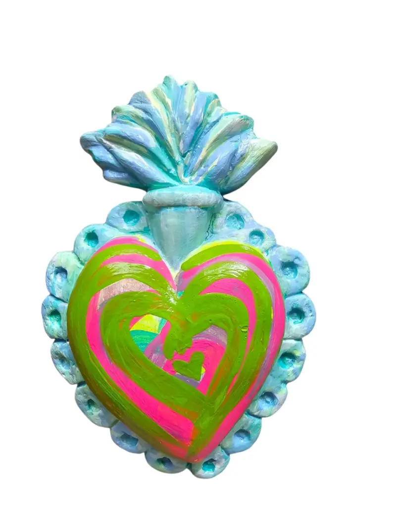 Set de Corazones Decorativos de Madera Pintados a Mano - 4