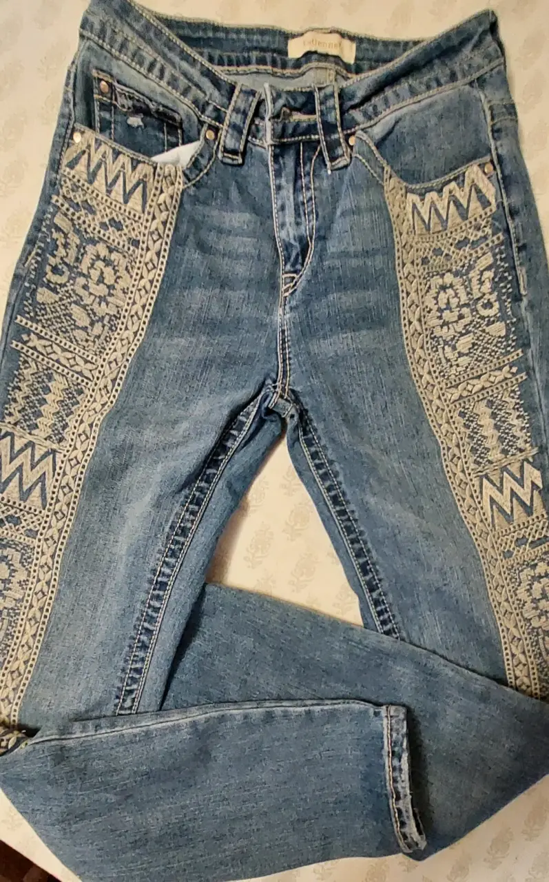 Chaqueta floral de mezclilla para mujer - 3
