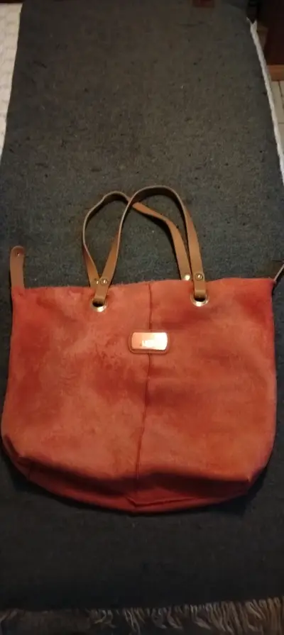 Bolso tote de gamuza color terracota - miniatura 1