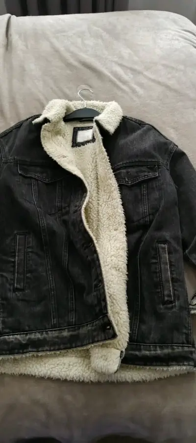 Chaqueta de mezclilla negra - miniatura 2