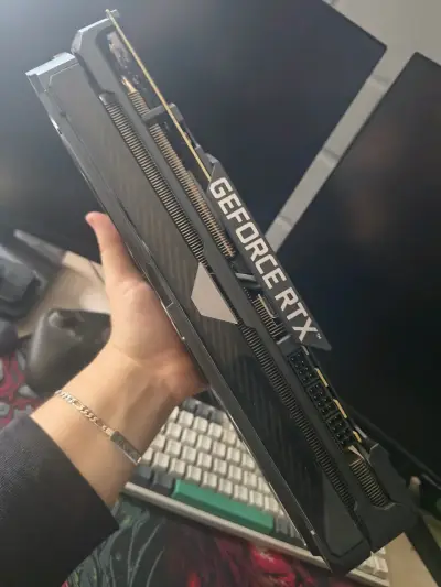 Tarjeta Gráfica Asus ROG Strix GeForce RTX 3080 - miniatura 4