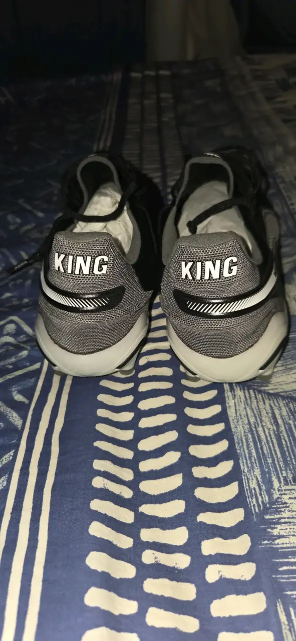 Botines de fútbol Puma King negros - 3