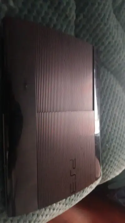 Consola PS3 con juego incluido - miniatura 1