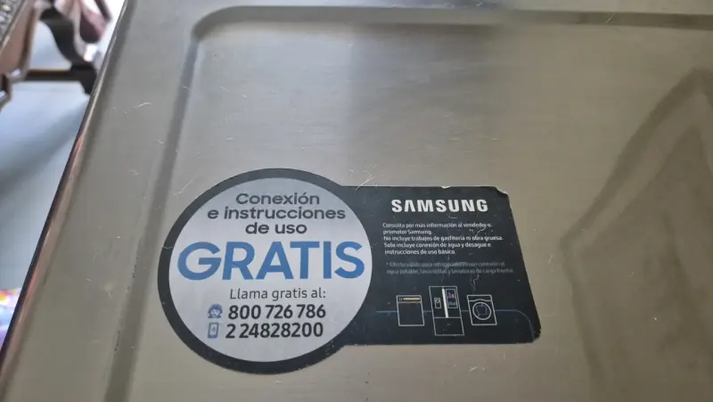 Lavadora Samsung de carga frontal con múltiples programas - 2