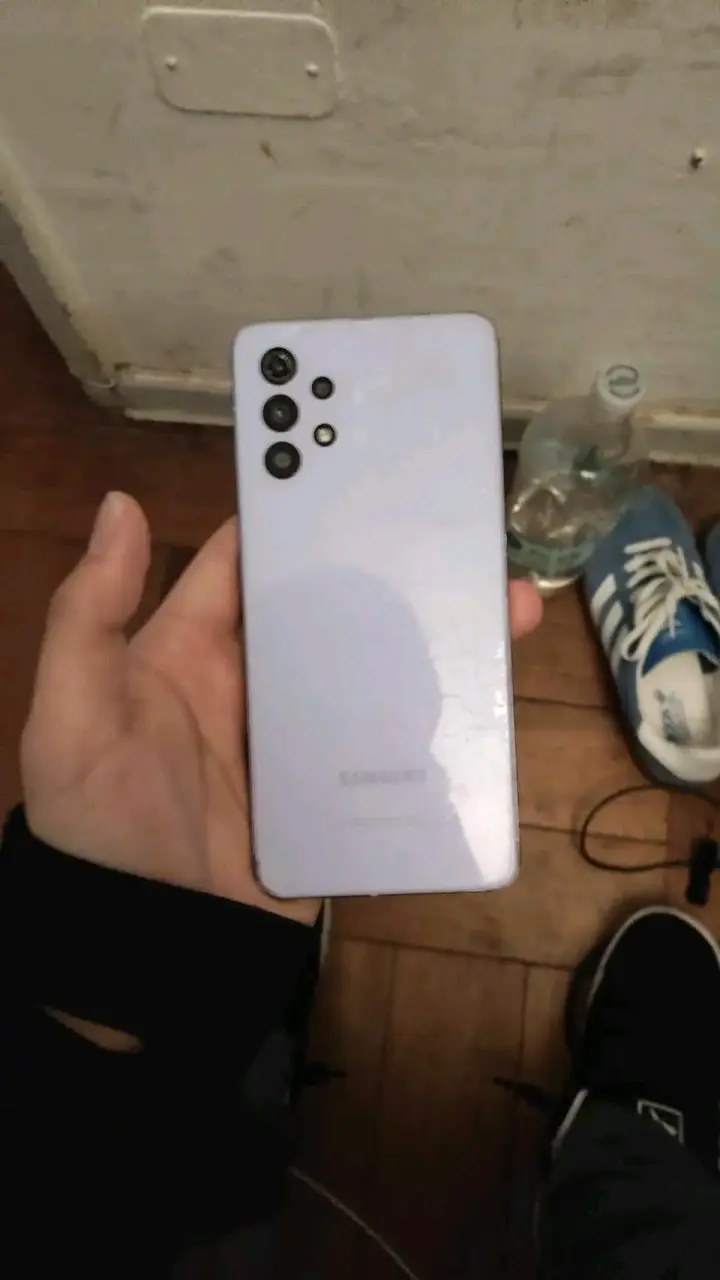 Smartphone Samsung Galaxy A32 en buen estado - 2