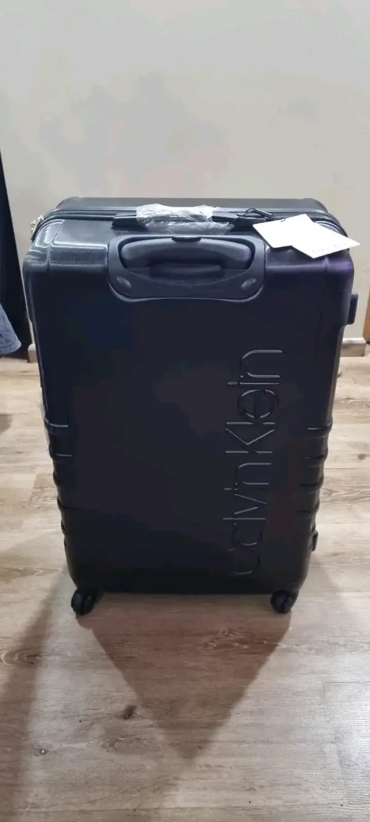 Maleta grande Calvin Klein negra con ruedas - 1