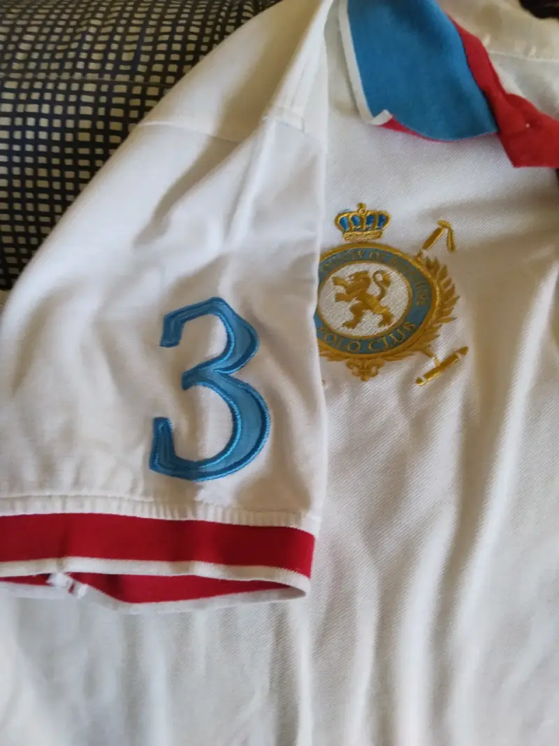 Polera Polo Club blanca con detalles bordados - 3