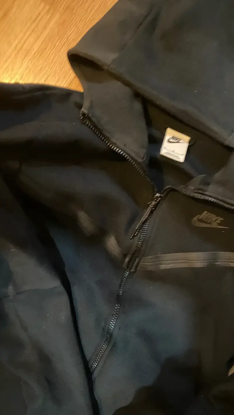 Polerón con capucha Nike negro para hombre - 3