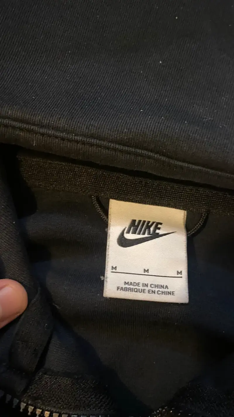 Polerón con capucha Nike negro para hombre - 4