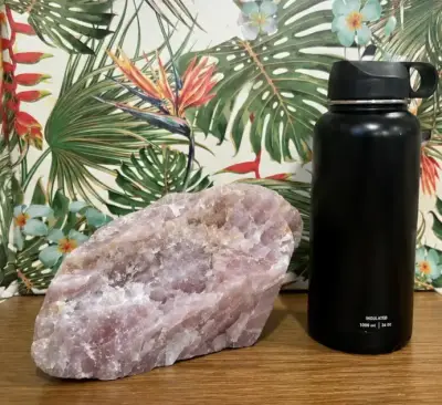 Piedra de cuarzo rosa natural 3.9 kg - miniatura 3