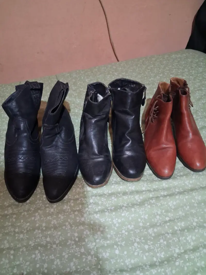 Lote de zapatos y botines variados para mujer - 3