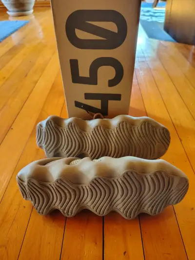 Zapatillas deportivas Yeezy 450 color beige - miniatura 4