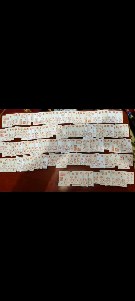 Álbum de stickers Mi Villano Favorito 3 - 2