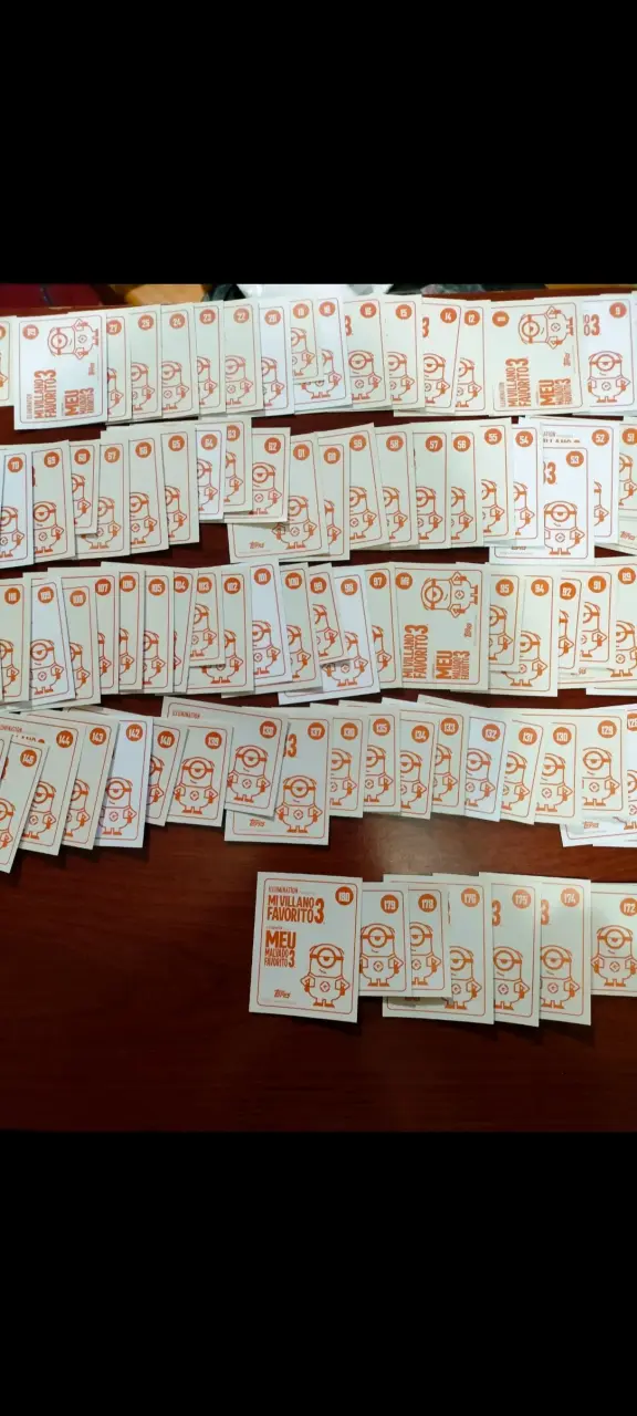 Álbum de stickers Mi Villano Favorito 3 - 4