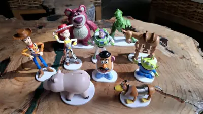 Set de Figuras Toy Story en Caja Metálica - miniatura 1