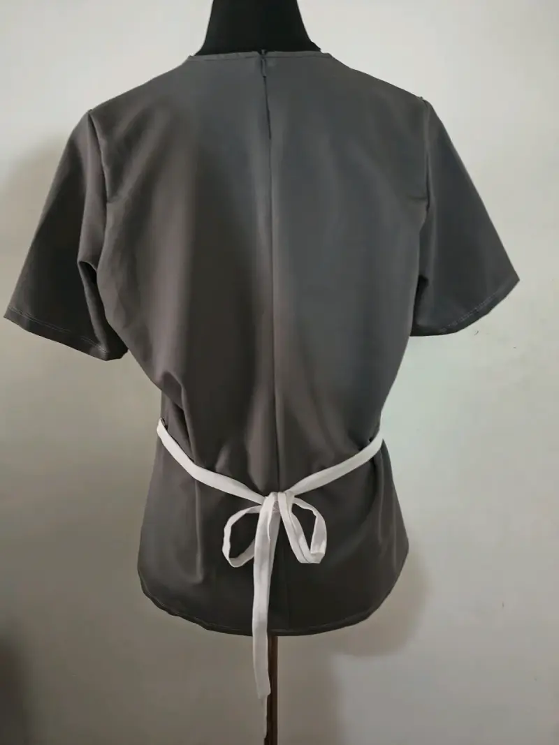 Polera clínica de podología AIEP - 2
