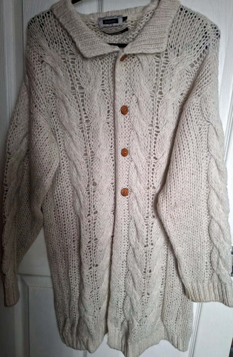 Cardigan de lana beige con botones Basement - 2
