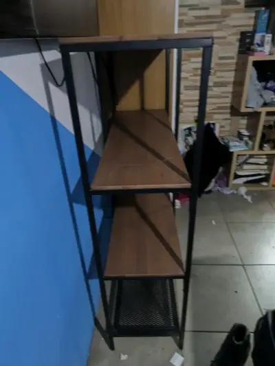 Estantería metálica con repisas de madera - miniatura 2