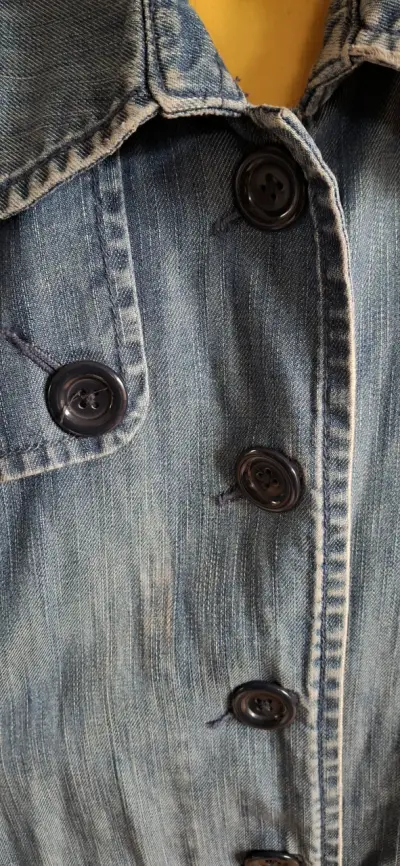 Chaqueta de mezclilla vintage para mujer - miniatura 2