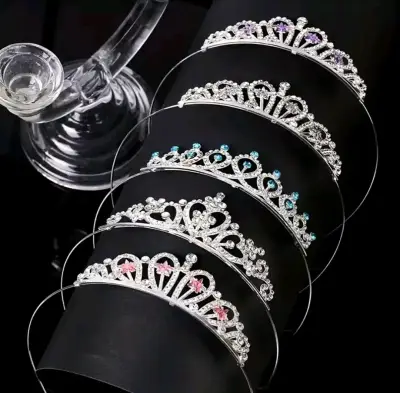 Tiaras  -  diademas - coronas doradas y plateadas - miniatura 2