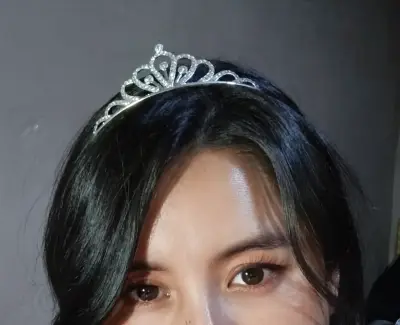Tiaras  -  diademas - coronas doradas y plateadas - miniatura 5