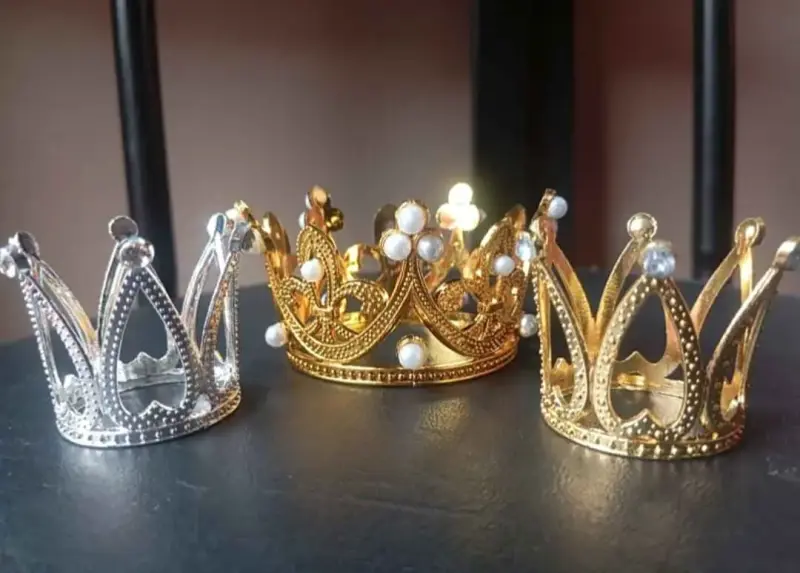 Tiaras - diademas - coronas doradas y plateadas - 6