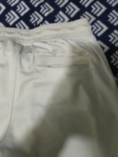 Buzo deportivo Under Armour Beige. Talla S slim - miniatura 4