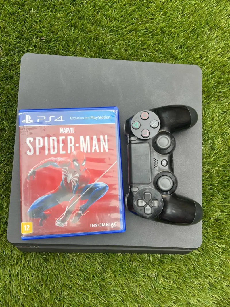 Consola PS4 Slim 1TB con Control y Juego - 1