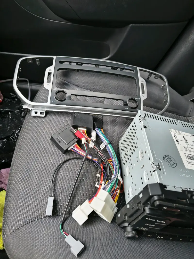 Radio de auto Kia, con conectividad multimedia - 4