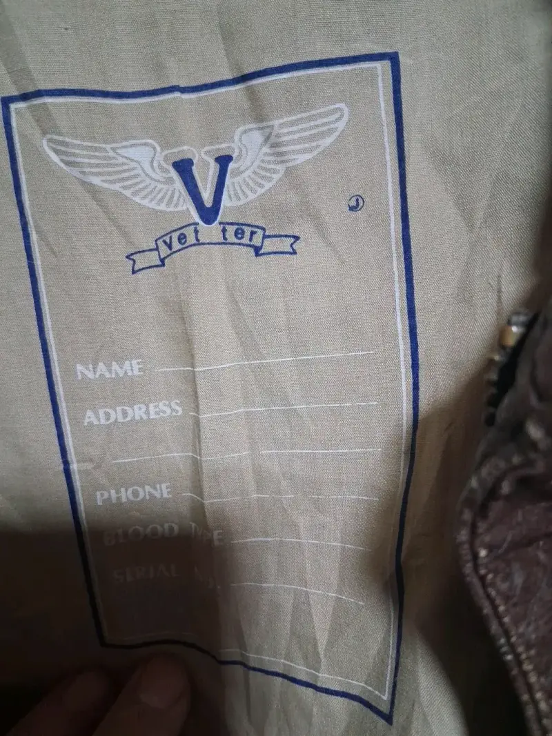 Chaqueta de cuero marrón estilo aviador - 4