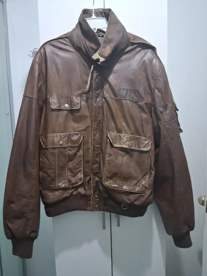 Chaqueta de cuero marrón estilo aviador - 5