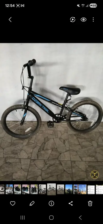 Bicicleta BMX Ozark Trail negra para niños - miniatura 2