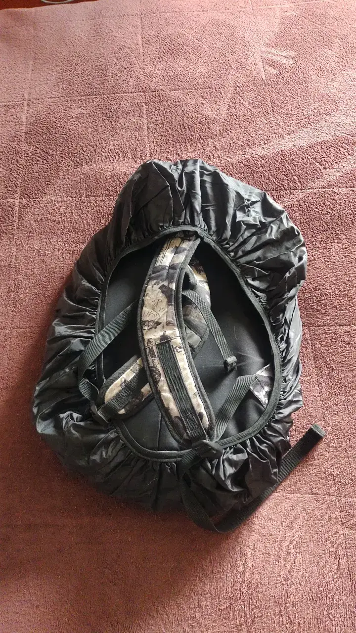 Funda impermeable para mochila negra - 2