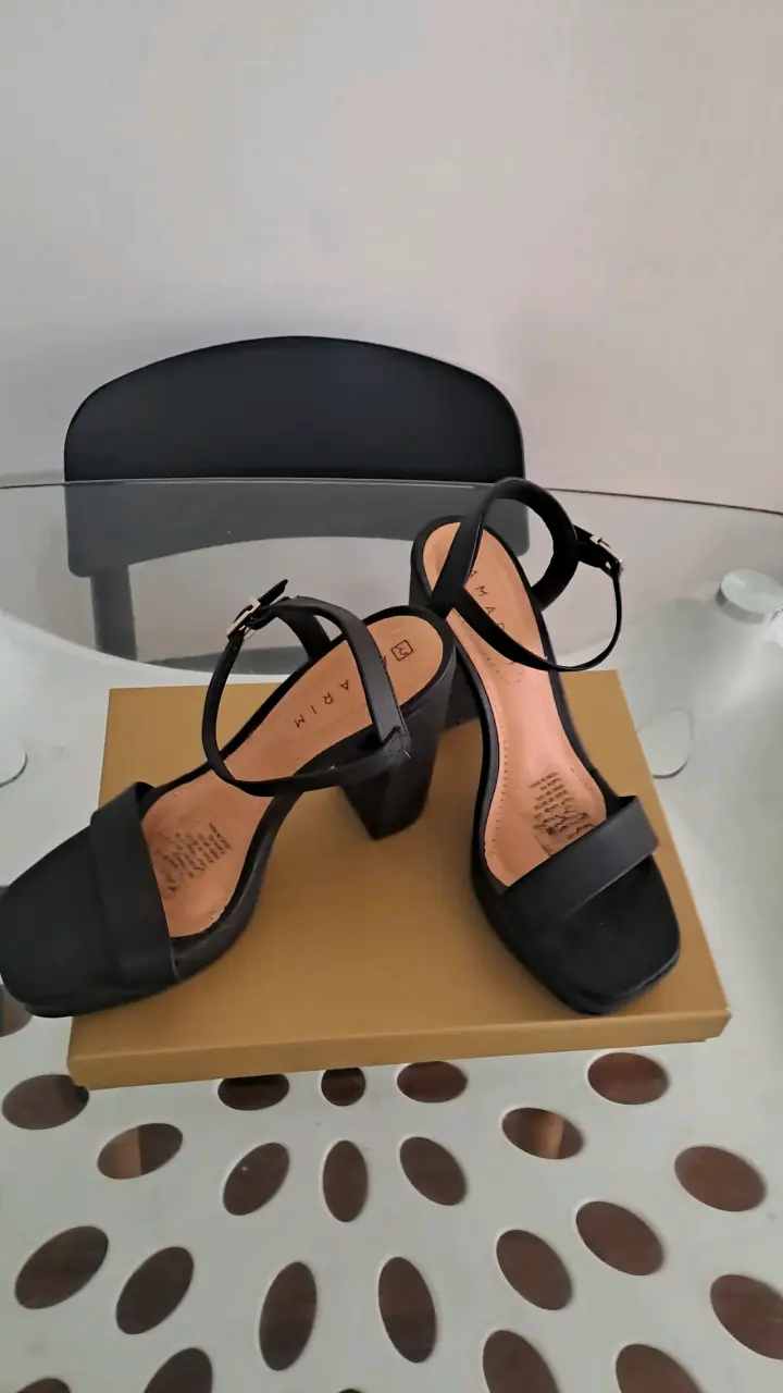 Sandalias de tacón negras para mujer - 1