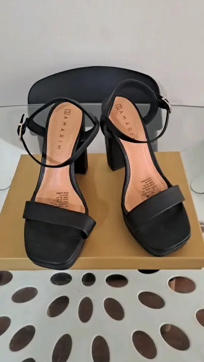 Sandalias de tacón negras para mujer - miniatura 2