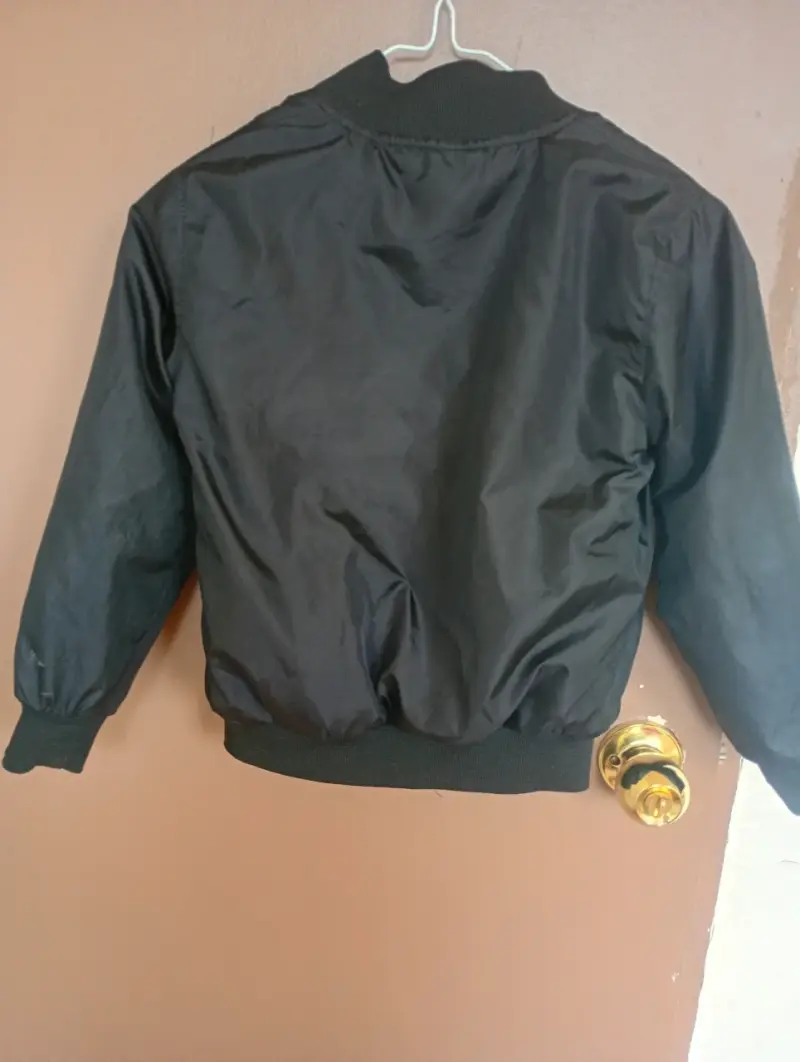 Chaqueta bomber negra con forro térmico - 2