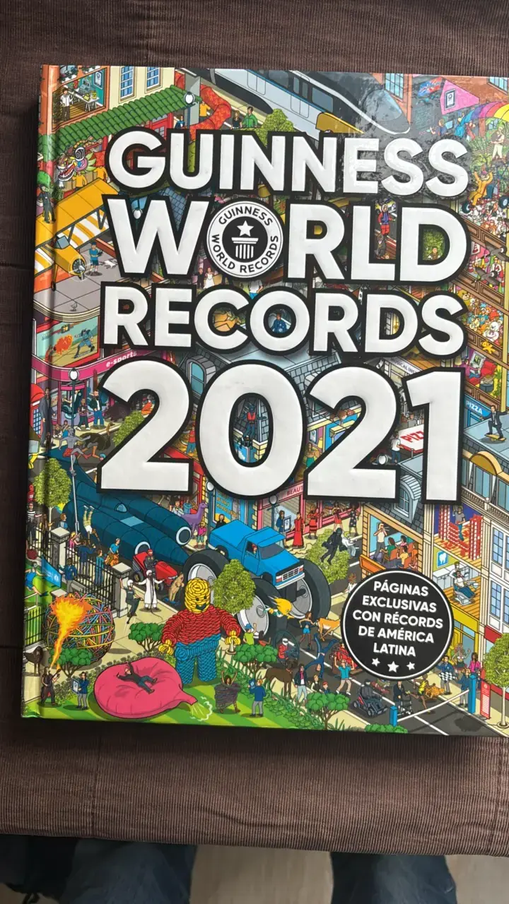 Libro Guinness World Records 2021 con páginas exclusivas - 1