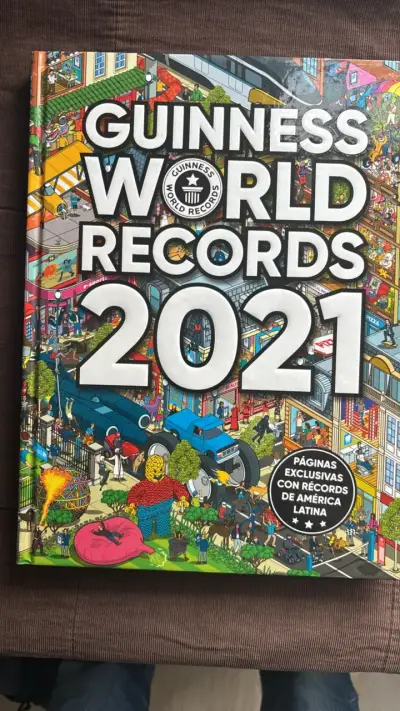 Libro Guinness World Records 2021 con páginas exclusivas - miniatura 1