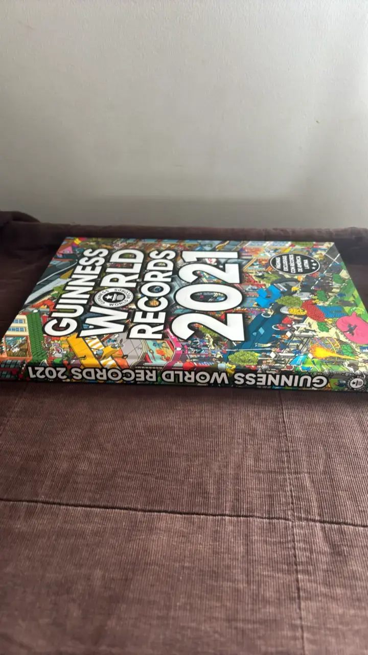 Libro Guinness World Records 2021 con páginas exclusivas - 4