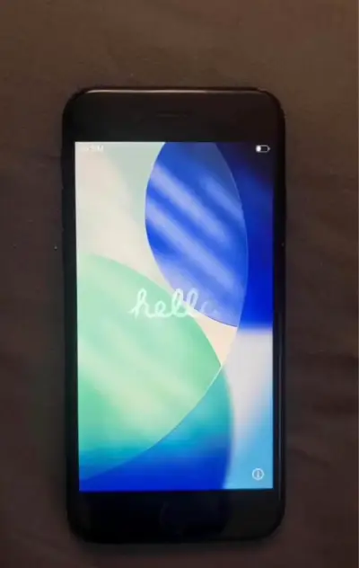 iPhone con pantalla de 64GB en buen estado - miniatura 1