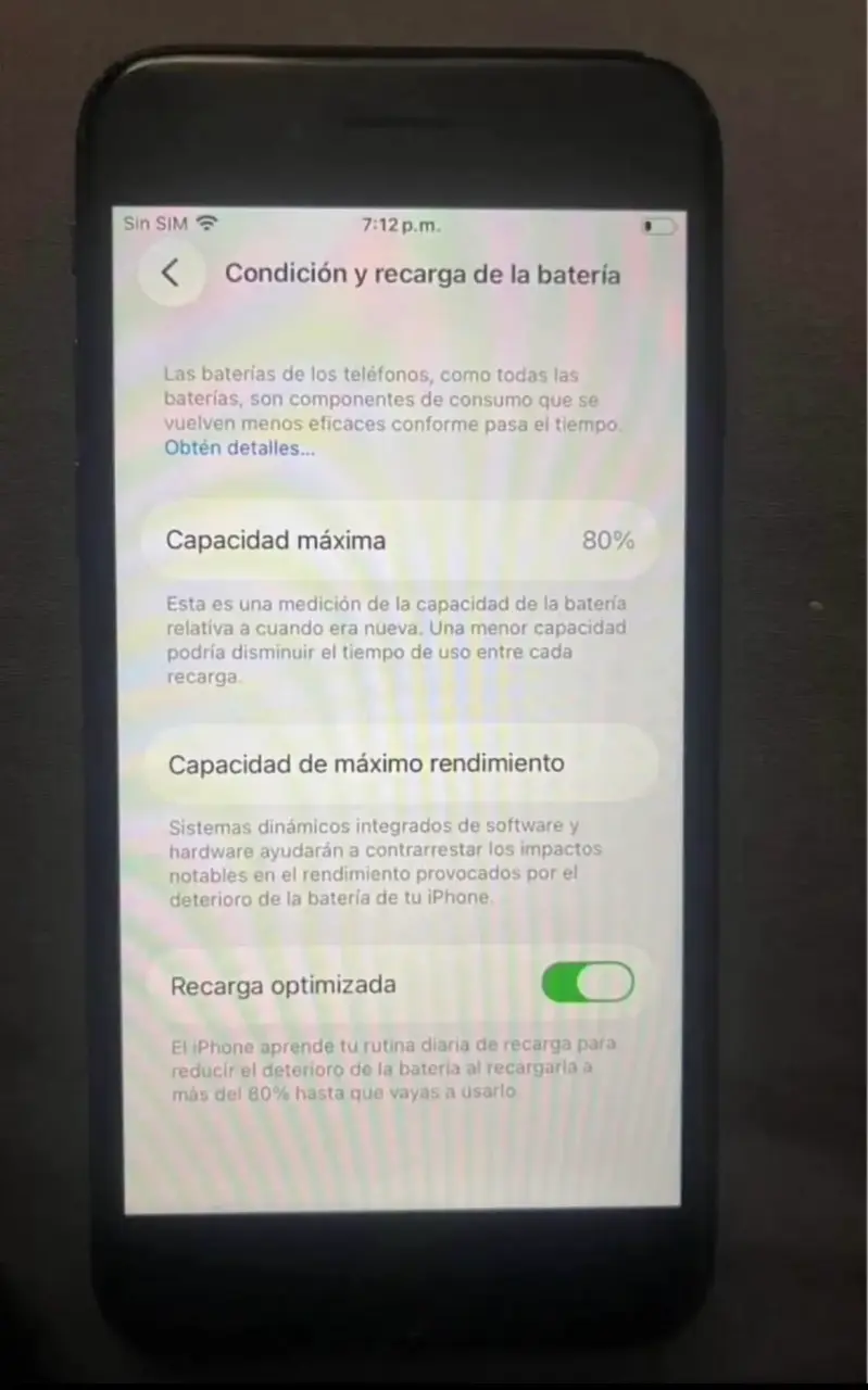 iPhone con pantalla de 64GB en buen estado - 2