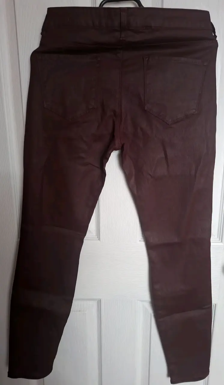 Pantalones de mujer color burdeos - 2