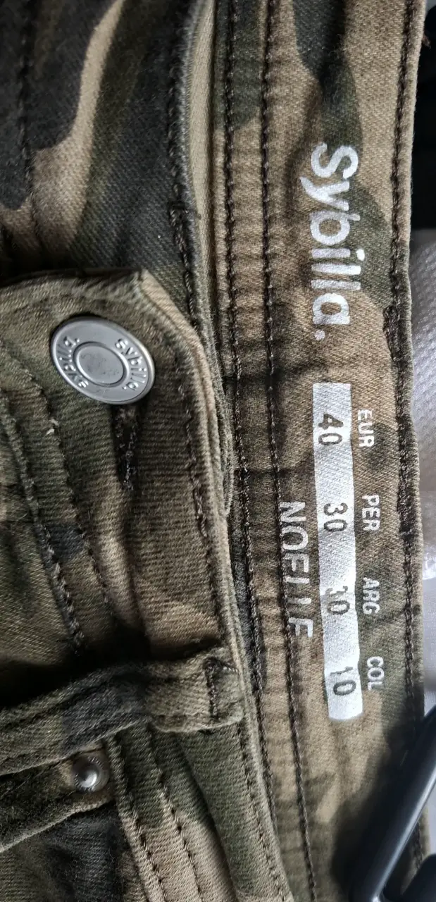 Pantalones cargo camuflados Sybilla talla 40 - 2
