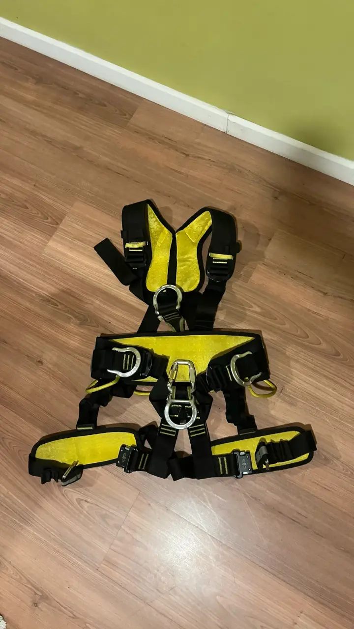 Arnés de seguridad para escalada con hebillas metálicas - 6