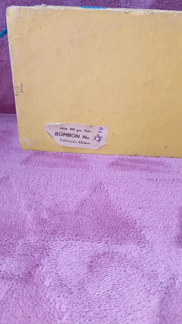 Caja vintage de bombones finos Hucke - 3
