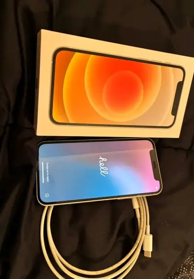 iPhone 12 mini 128Gb, con cable original - miniatura 4