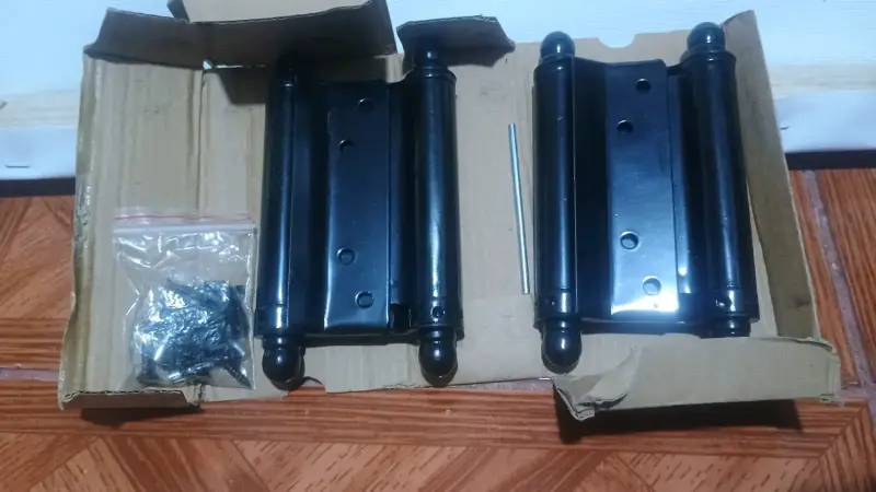 Bisagras de resorte para puerta negra