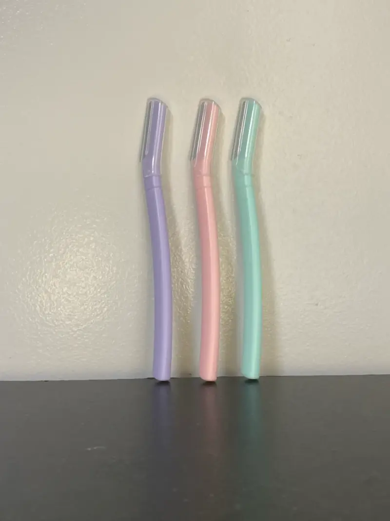 Set de rasuradoras faciales de colores pastel - 2