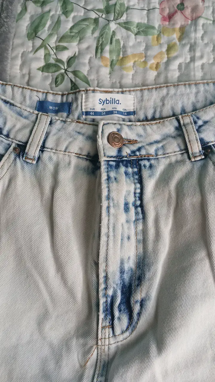 Jeans Mom Fit Sybilla Desgastados Talla 42 - 2